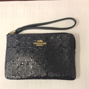 NWOT, COACH Debossed Logo Wristlet Patent Blue